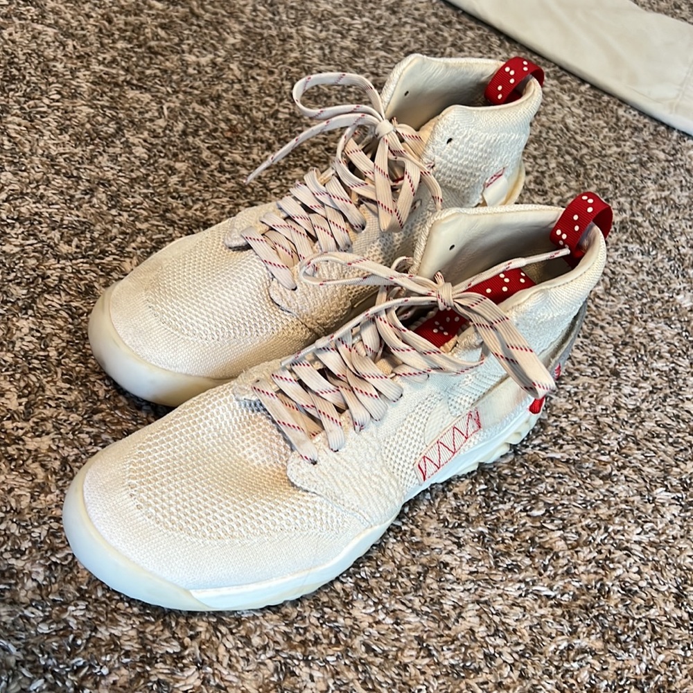 Jordan Apex React Bio Beige - image 5